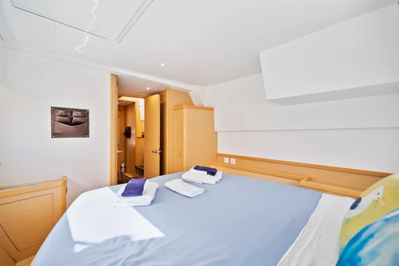 Slide: The Image of Lagoon 42 2018 - 79