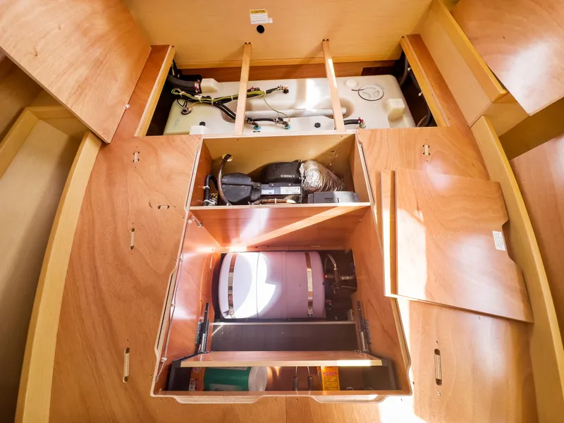 Slide: The Image of Lagoon 42 2018 - 96