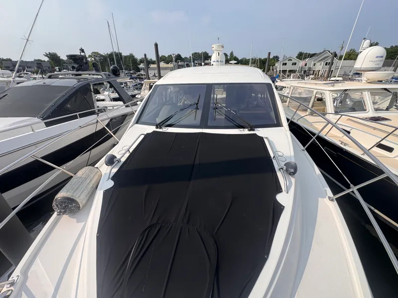 Slide: The Image of Sea Ray Sundancer 400 2017 - 56