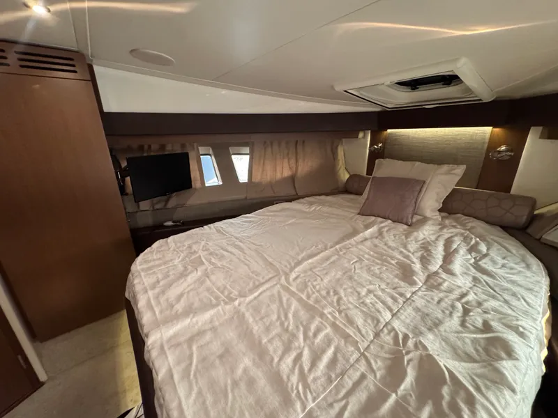 Slide: The Image of Sea Ray Sundancer 400 2017 - 48