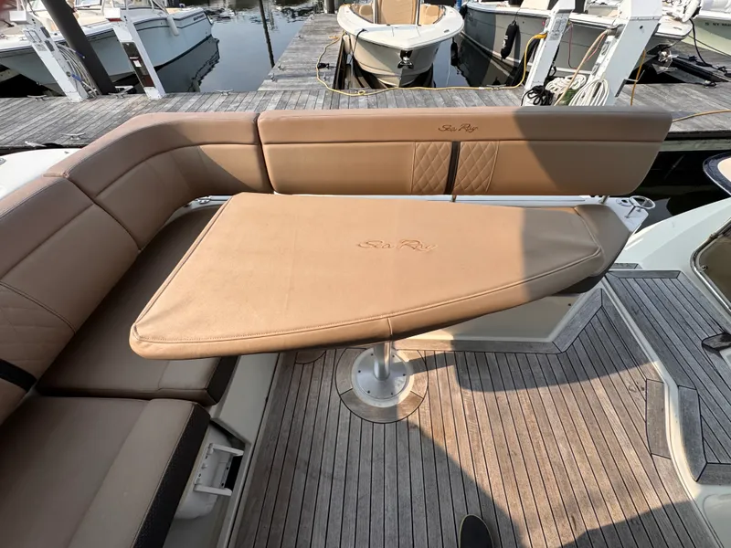 Slide: The Image of Sea Ray Sundancer 400 2017 - 17