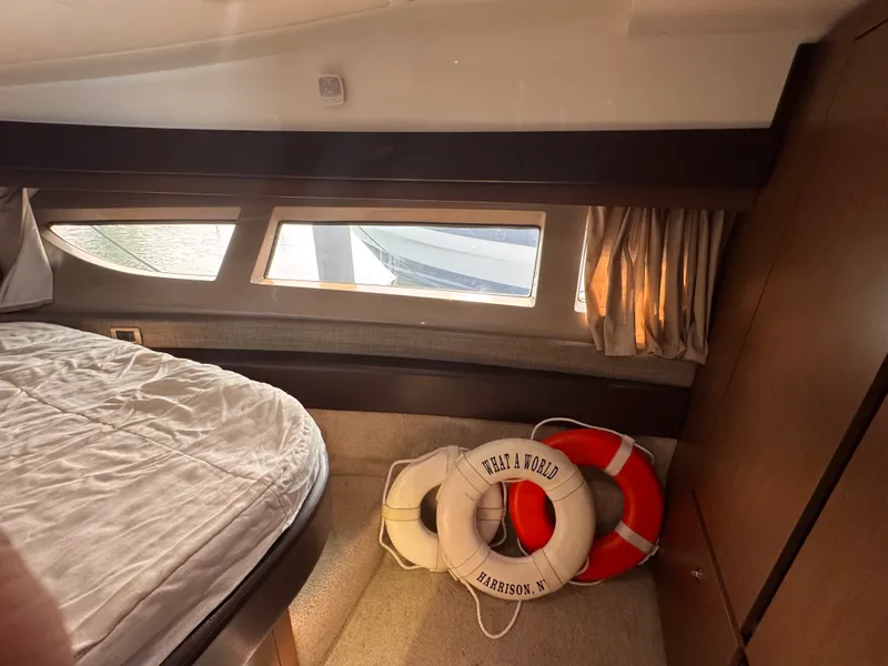 Slide: The Image of Sea Ray Sundancer 400 2017 - 42