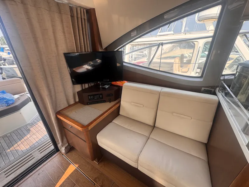 Slide: The Image of Sea Ray Sundancer 400 2017 - 22