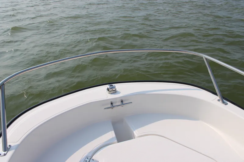Slide: The Image of Boston Whaler 130 Super Sport 2027 - 9