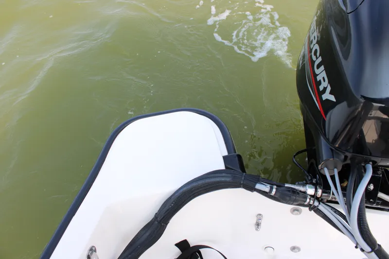 Slide: The Image of Boston Whaler 130 Super Sport 2027 - 21