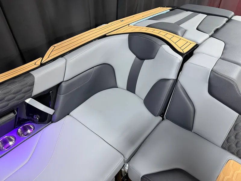 Slide: The Image of Mastercraft XT23 2027 - 33