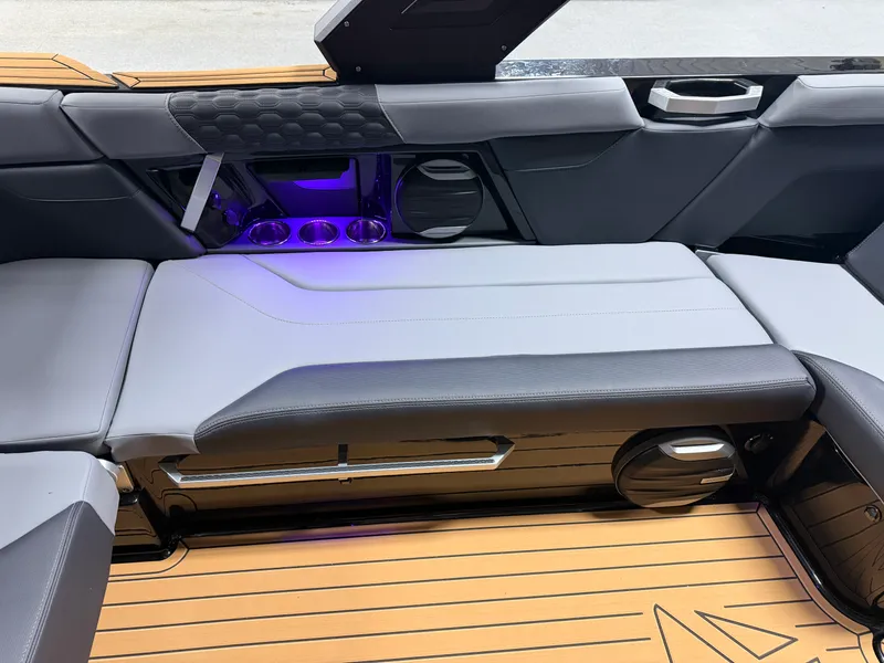 Slide: The Image of Mastercraft XT23 2027 - 41