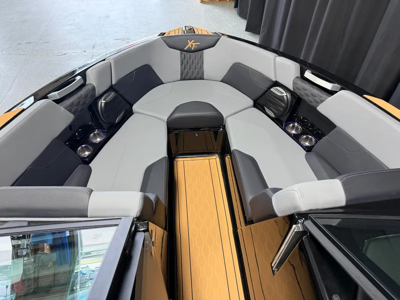 Slide: The Image of Mastercraft XT23 2027 - 76