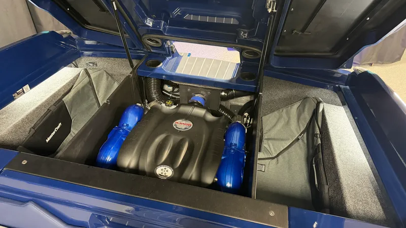 Slide: The Image of Mastercraft XT23 2027 - 20