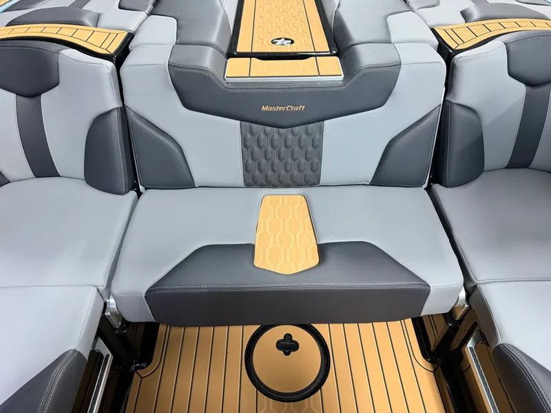 Slide: The Image of Mastercraft XT23 2027 - 35