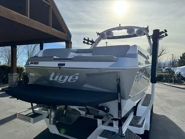 Slide: The Image of Tigé 24RZX 2024 - 7