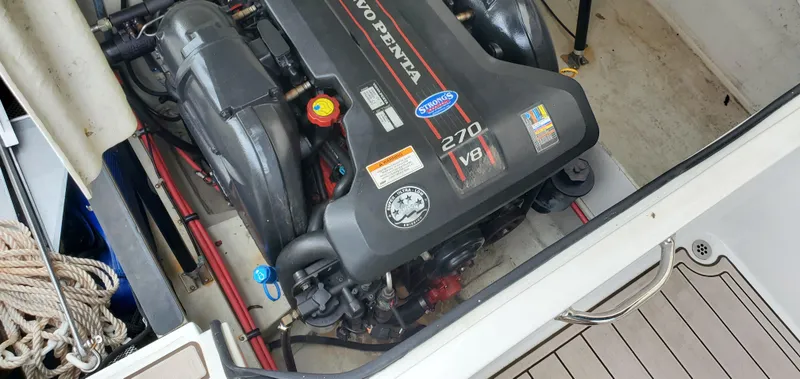 Slide: The Image of Cobalt 24SD 2013 - 72