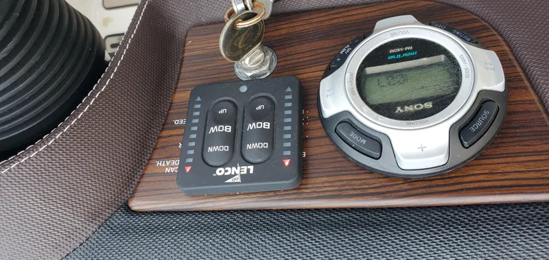 Slide: The Image of Cobalt 24SD 2013 - 77