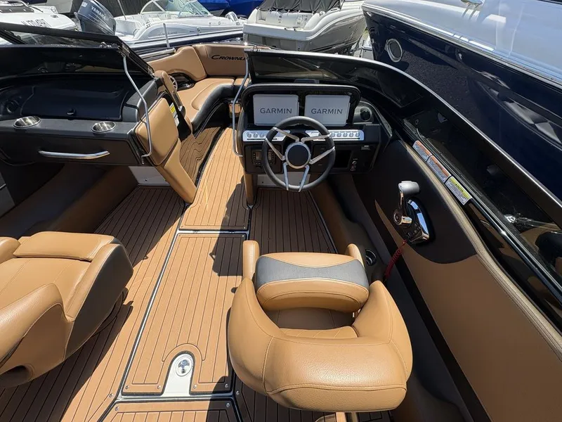 Slide: The Image of Crownline Boats 220 SS LPX 2024 - 16