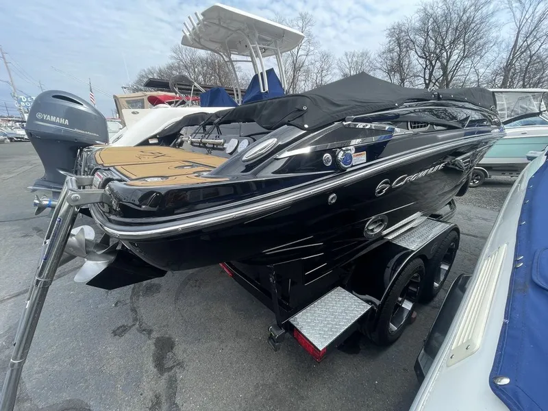 Slide: The Image of Crownline Boats 220 SS LPX 2024 - 4