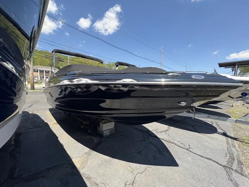 Slide: The Image of Crownline Boats 220 SS LPX 2024 - 1