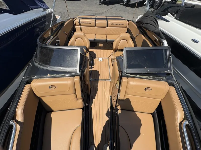 Slide: The Image of Crownline Boats 220 SS LPX 2024 - 7