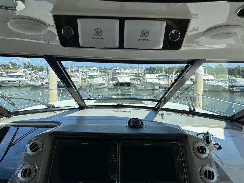 Slide: The Image of Sea Ray Sundancer 540 2013 - 22