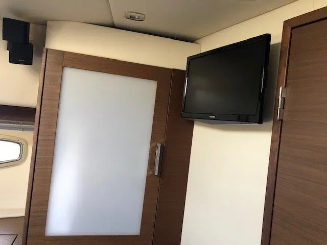 Slide: The Image of Sea Ray Sundancer 540 2013 - 28