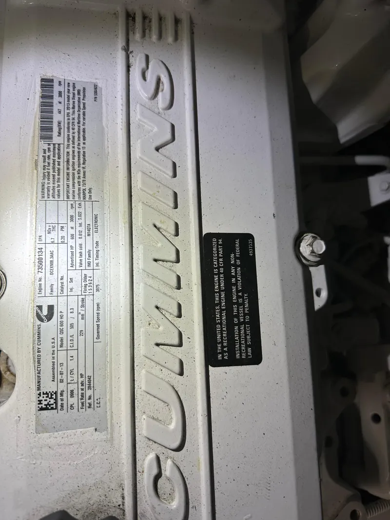 Slide: The Image of Sea Ray Sundancer 540 2013 - 34