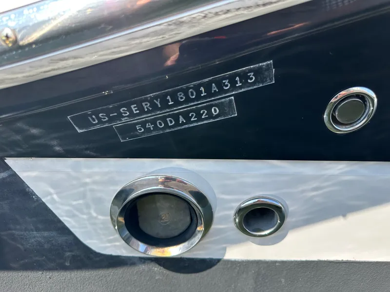 Slide: The Image of Sea Ray Sundancer 540 2013 - 46