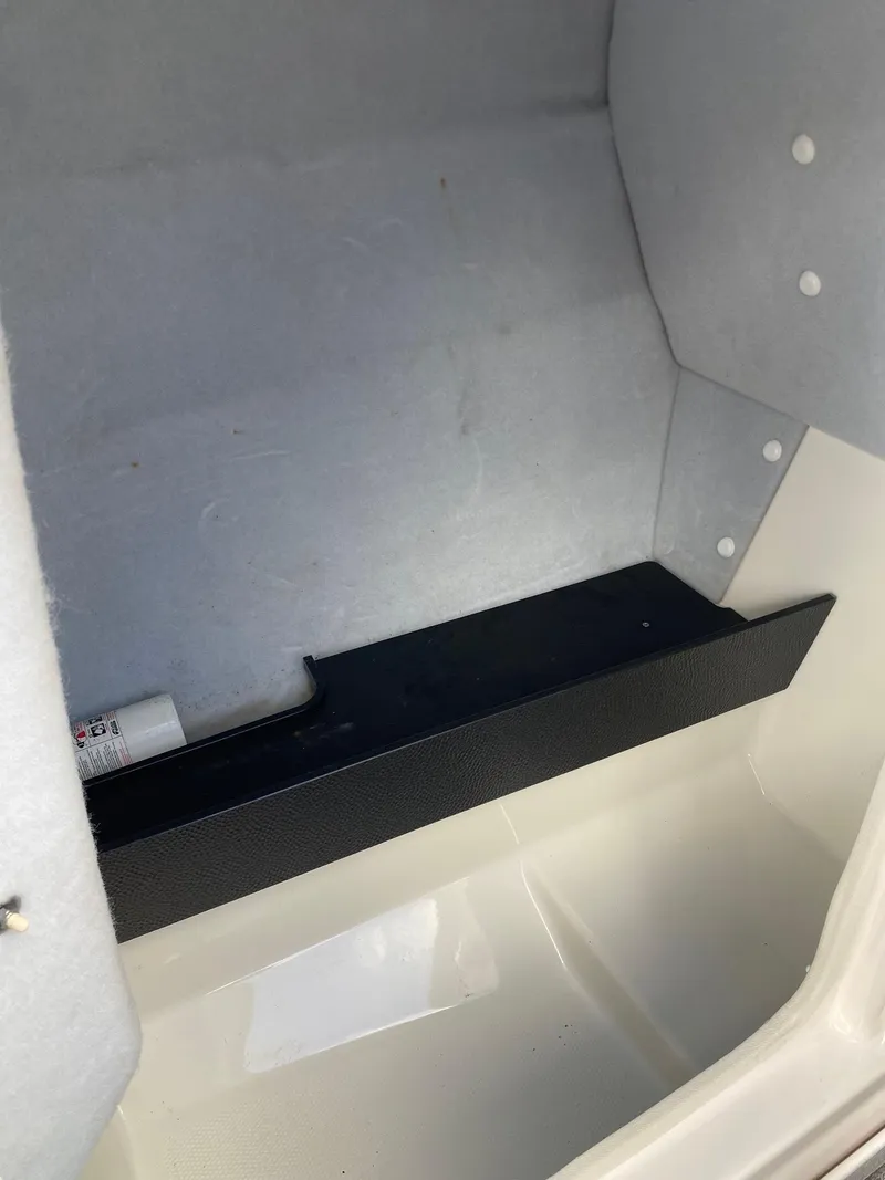 Slide: The Image of Storage compartment of a 2018 Yamaha Boats AR240 HO. - 22