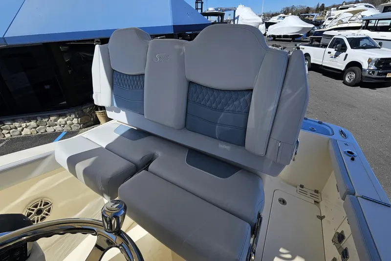 Slide: The Image of Scout 260 LXF 2024 - 22