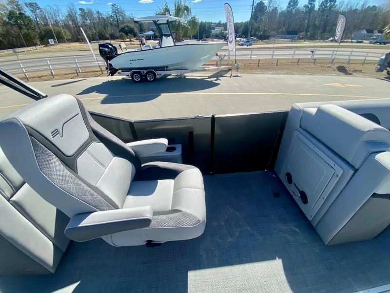 Slide: The Image of 2023 Vanderbilt 700T boat interior with comfortable seating and modern design. - 18