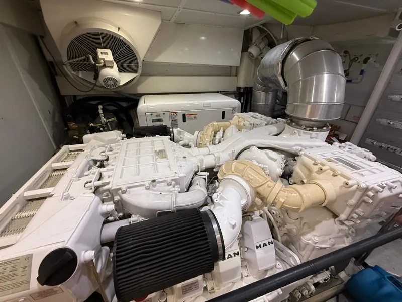 Slide: The Image of Monte Carlo Yachts 76 2012 - 61