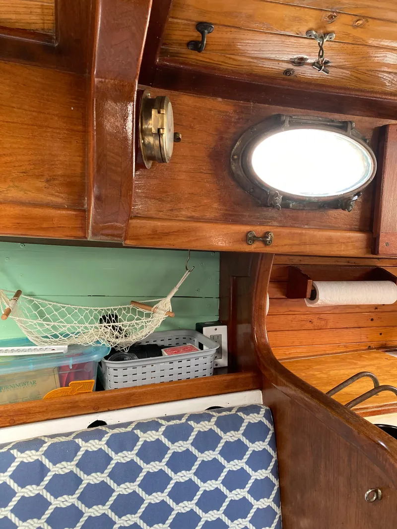 Slide: The Image of Nor'Sea 27 1986 - 15