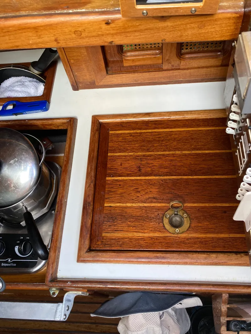 Slide: The Image of Nor'Sea 27 1986 - 19