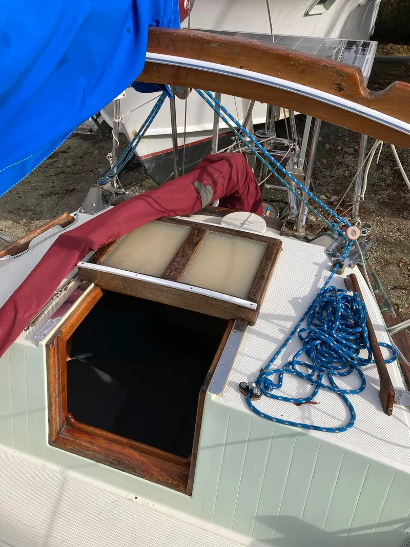 Slide: The Image of Nor'Sea 27 1986 - 2