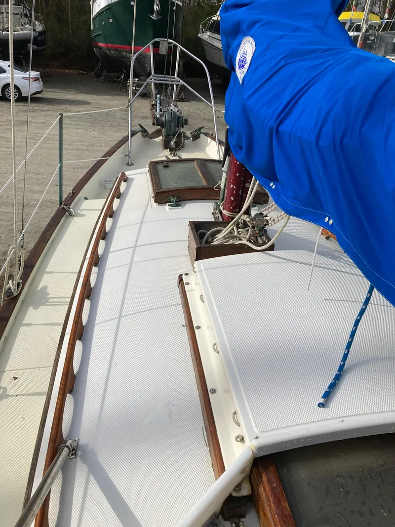 Slide: The Image of Nor'Sea 27 1986 - 5