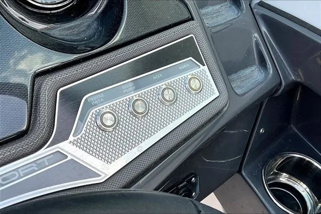 Slide: The Image of Monterey 215SS 2024 - 16