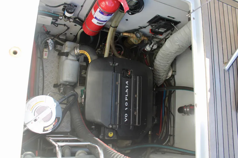 Slide: The Image of Lagoon 620 2015 - 56