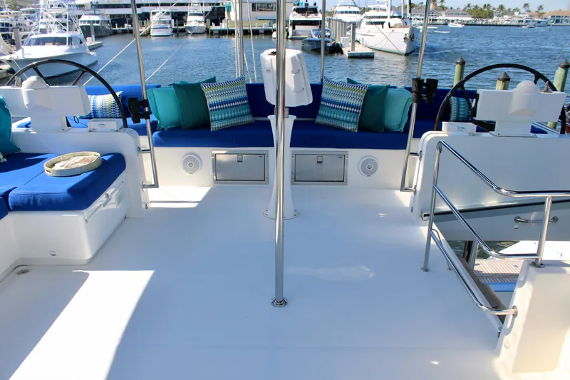 Slide: The Image of Lagoon 620 2015 - 63