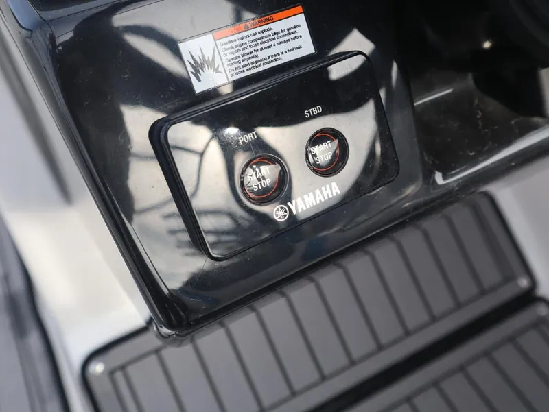 Slide: The Image of Yamaha 242X 2018 - 15