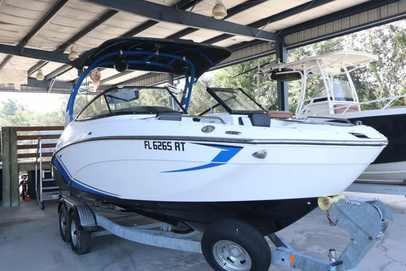 Slide: The Image of Yamaha 242X 2018 - 2