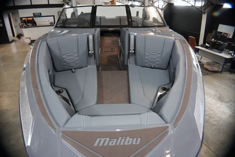 Slide: The Image of Malibu 26 LSV 2026 - 26