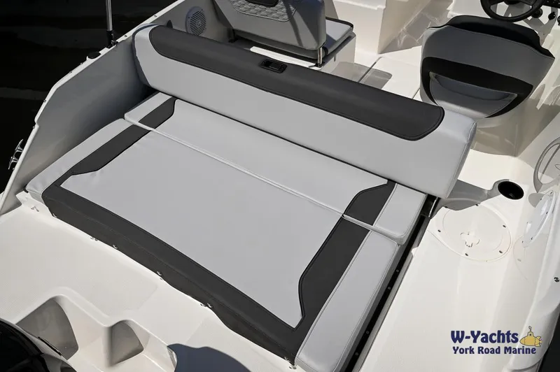 Slide: The Image of 2024 Bayliner M19 boat interior seating at W-Yachts York Road Marine. - 15