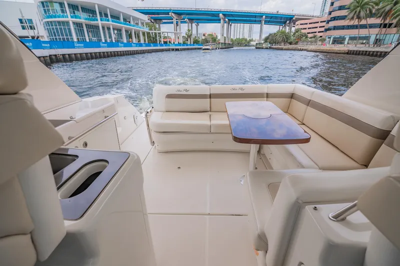 Slide: The Image of Sea Ray 450 Sundancer 2012 - 12