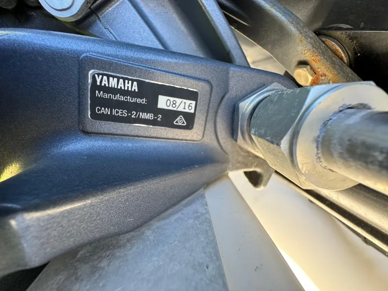 Slide: The Image of Yamaha engine part on a 2017 NauticStar 20 XS Offshore boat, manufactured in August 2016. - 48