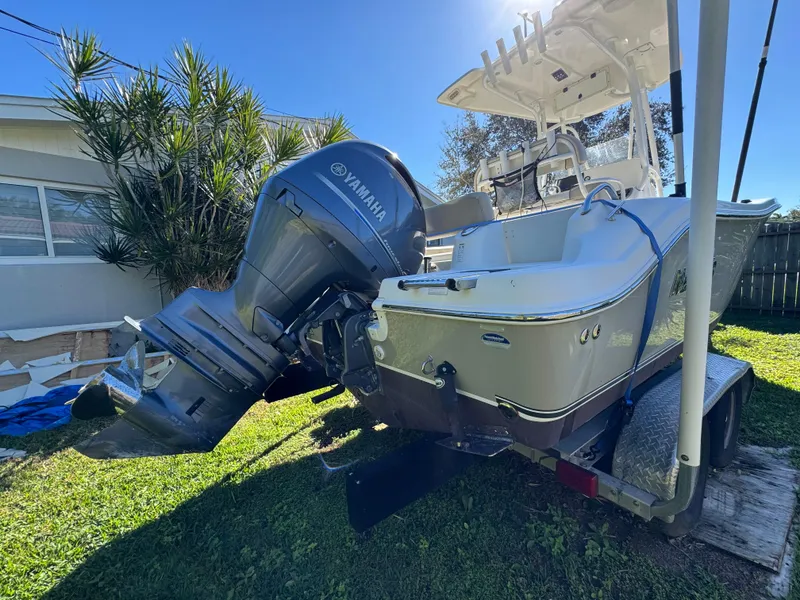 Slide: The Image of 2017 NauticStar 20 XS Offshore boat with Yamaha outboard motor on trailer. - 6