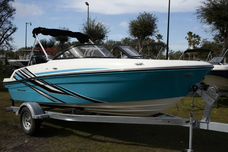 Slide: The Image of Bayliner VR4 Bowrider OB 2023 - 4