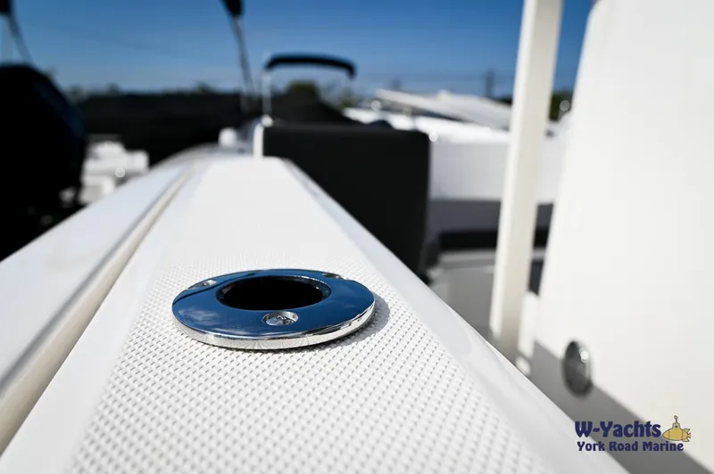 Slide: The Image of Close-up of 2024 Bayliner T20 boat deck detail at W-Yachts York Road Marine. - 31