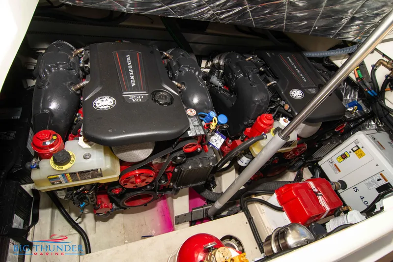 Slide: The Image of Invictus GT320 2024 - 75