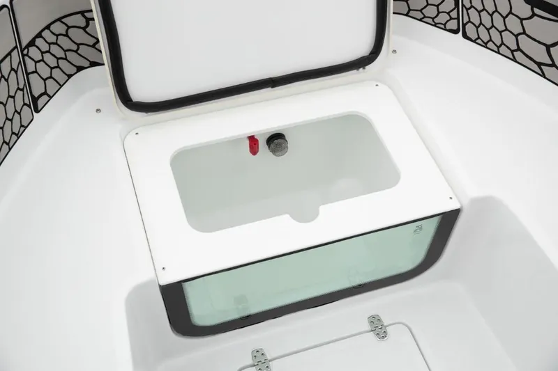 Slide: The Image of Livewell compartment on the 2024 Wellcraft 202 Fisherman boat. - 15