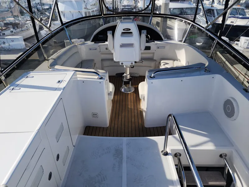 Slide: The Image of 2007 Ocean Alexander Veloce yacht interior with sleek design and spacious seating area. - 28