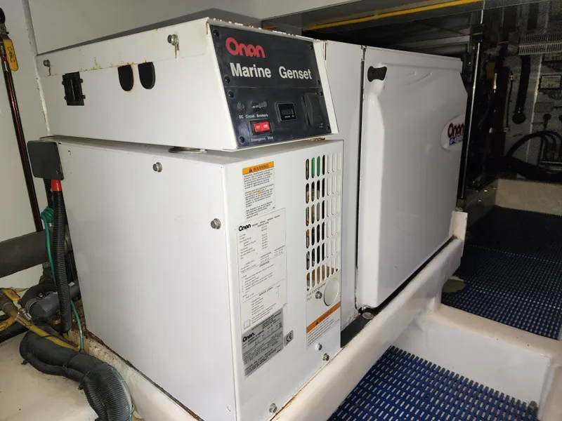 Slide: The Image of Onan Marine Genset in 2007 Ocean Alexander Veloce yacht engine room. - 40
