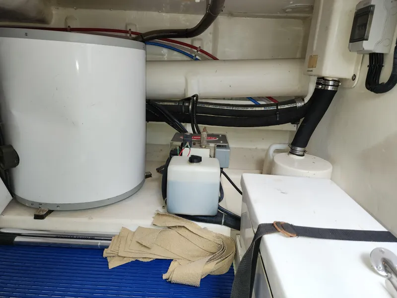 Slide: The Image of Engine room of 2007 Ocean Alexander Veloce yacht with equipment and storage. - 41